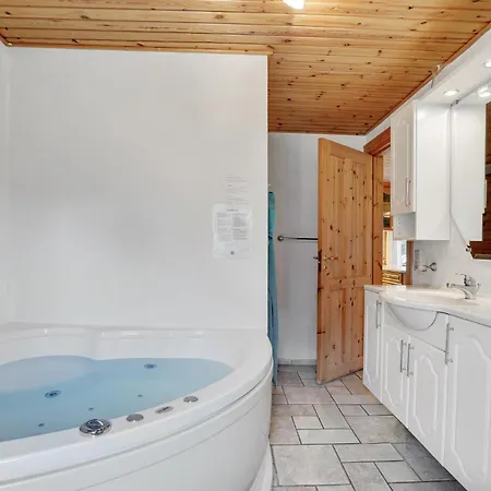 Hébergement de vacances Four-bedroom In Thisted *