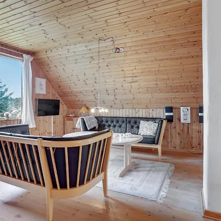 Four-bedroom In Thisted Hébergement de vacances