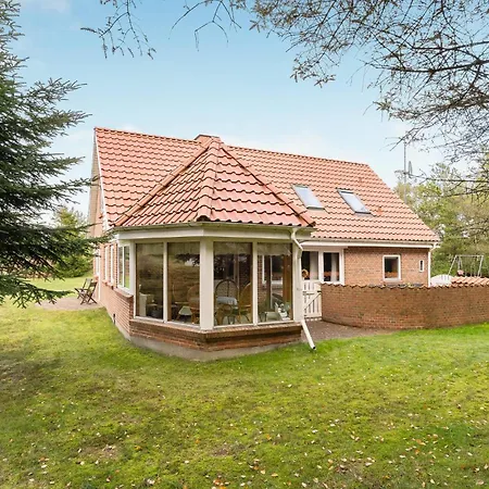 Four-bedroom In Thisted *