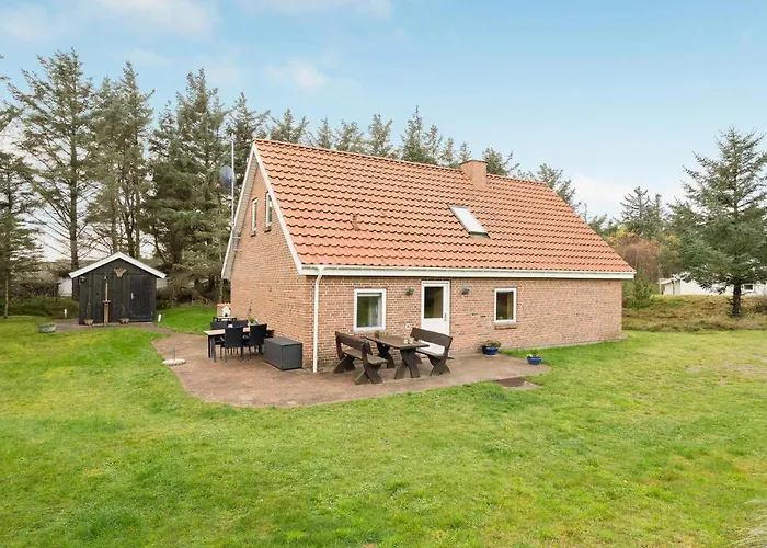 Vakantiehuis Four-bedroom In Thisted